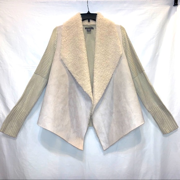 Chelsea & Theodore Sweaters - Chelsea & Theodore Cream Sweater Jacket